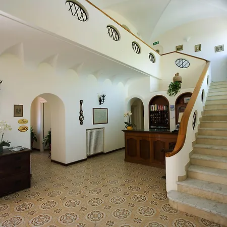 Hotel Villa Sarah-2